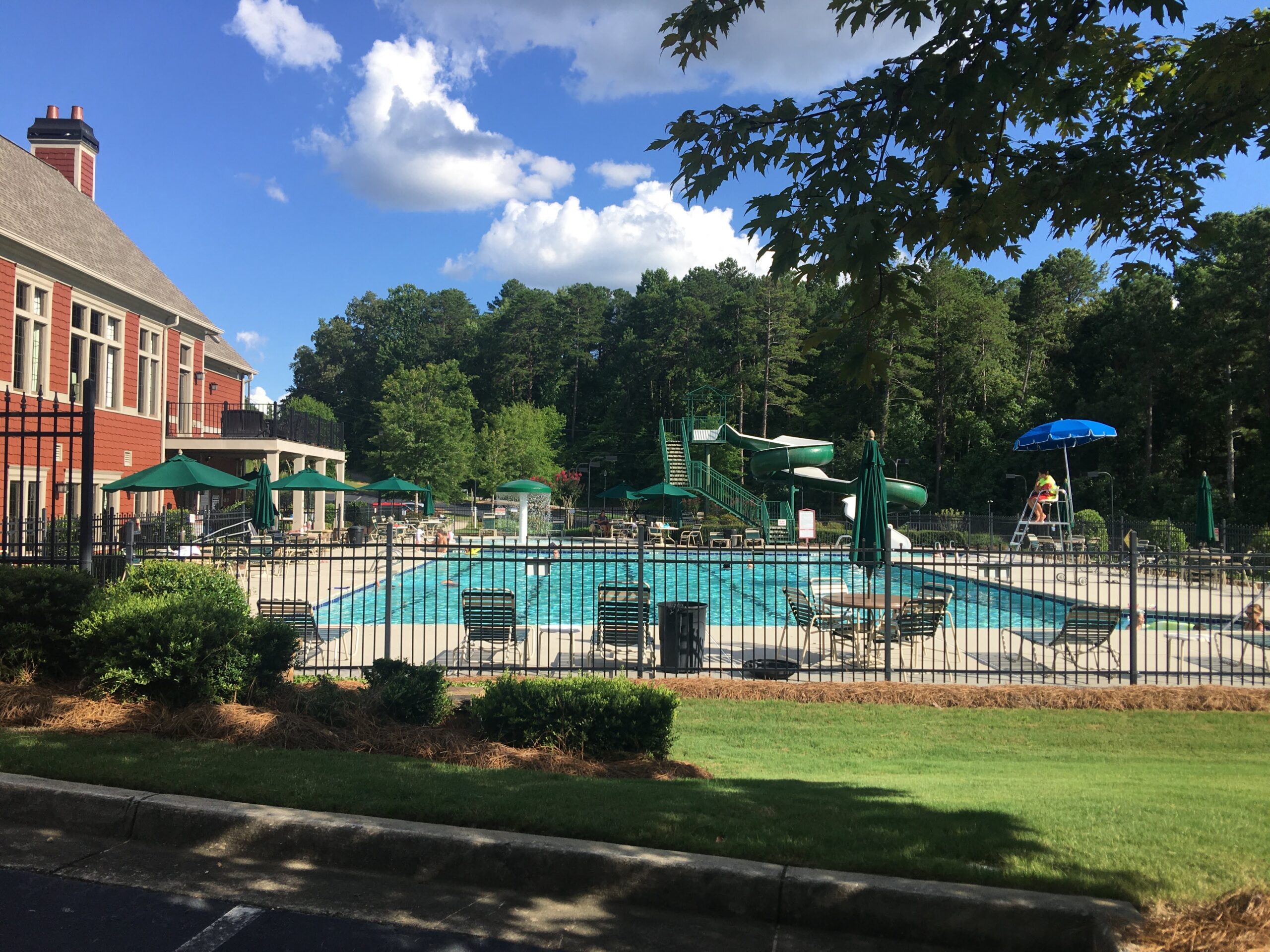 ch_back_pool
